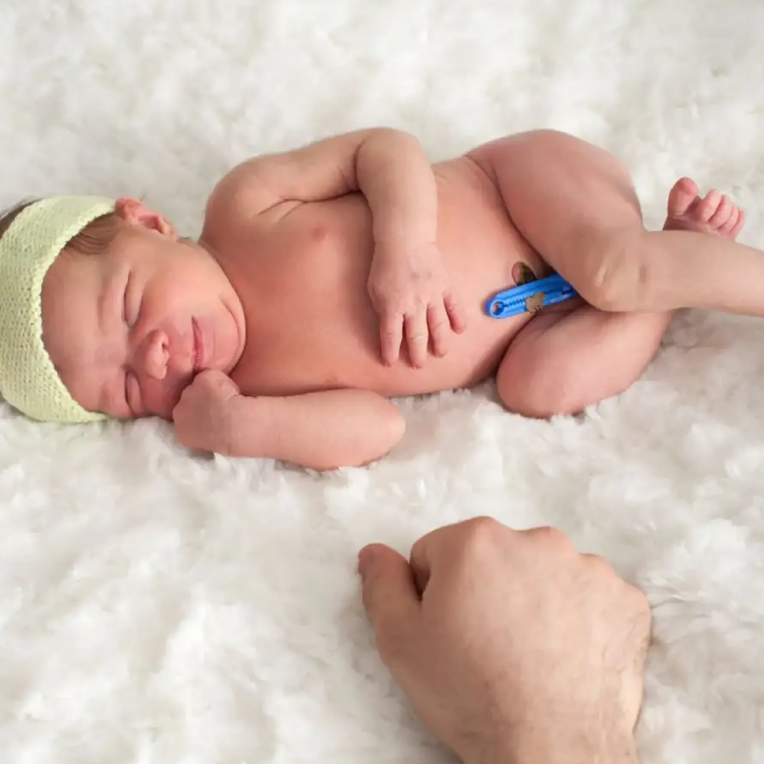 مقالات شهر 1_The Promise of Newborn Stem Cells 4 (1)