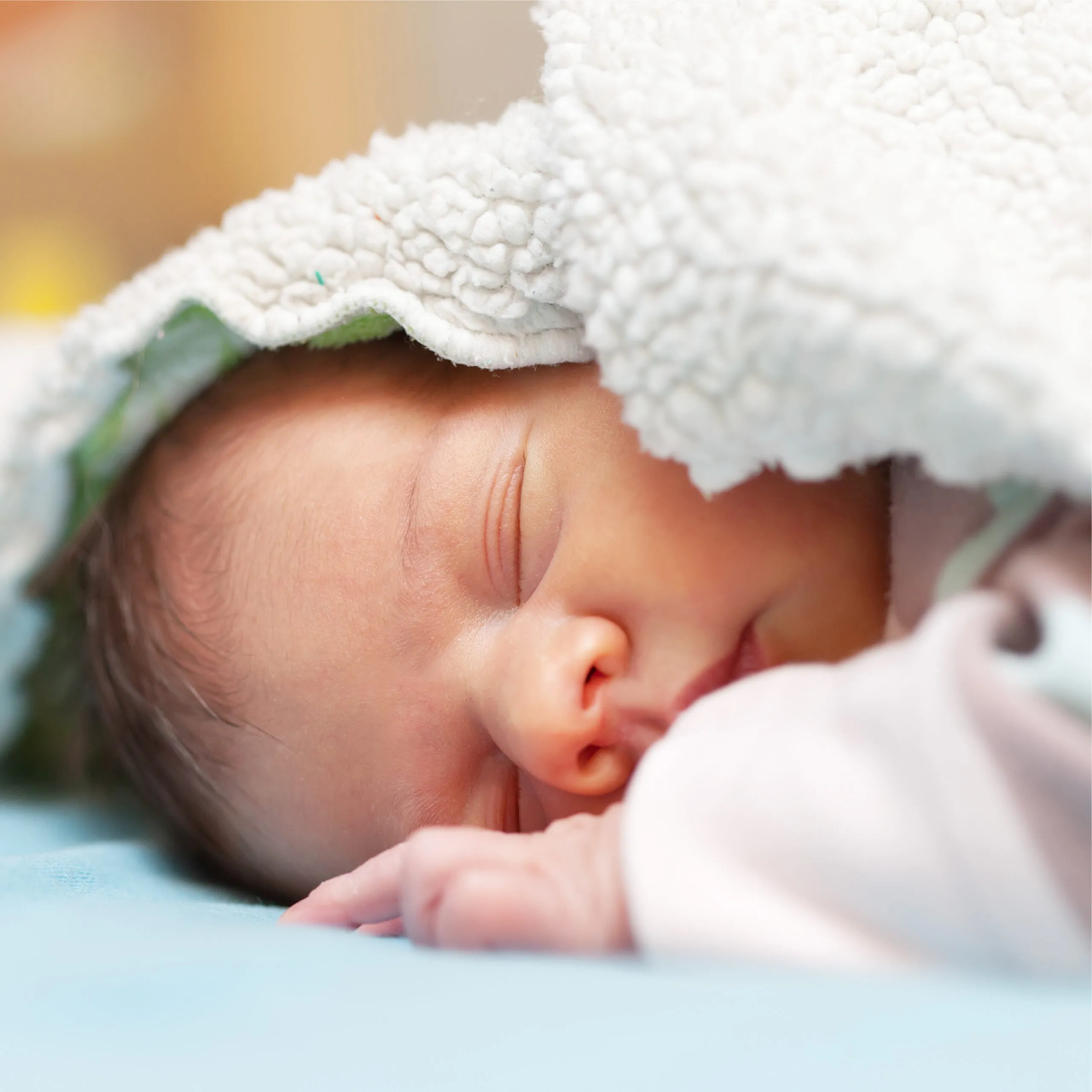 مقالات شهر 5_Have you ever heard about the fourth trimester- 2 copy 2